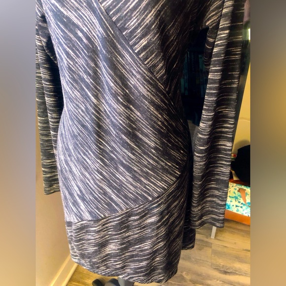 NWOT Max Edition LS V-Neck Tunic Sweater- XL - Picture 3 of 7